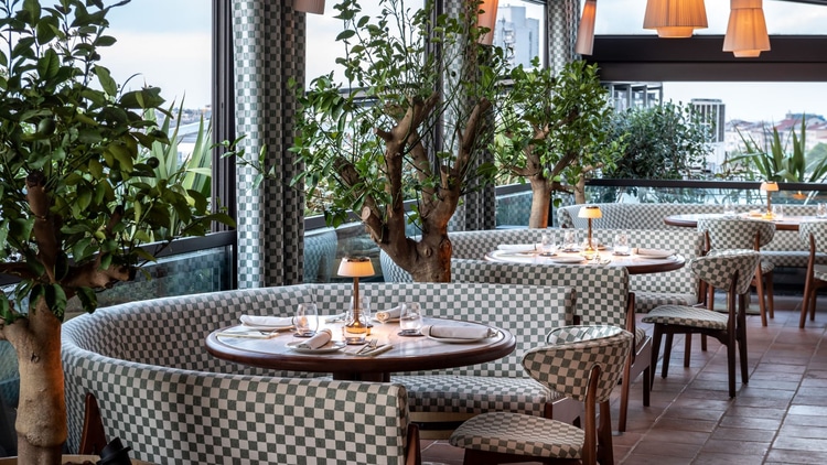 restaurant cover